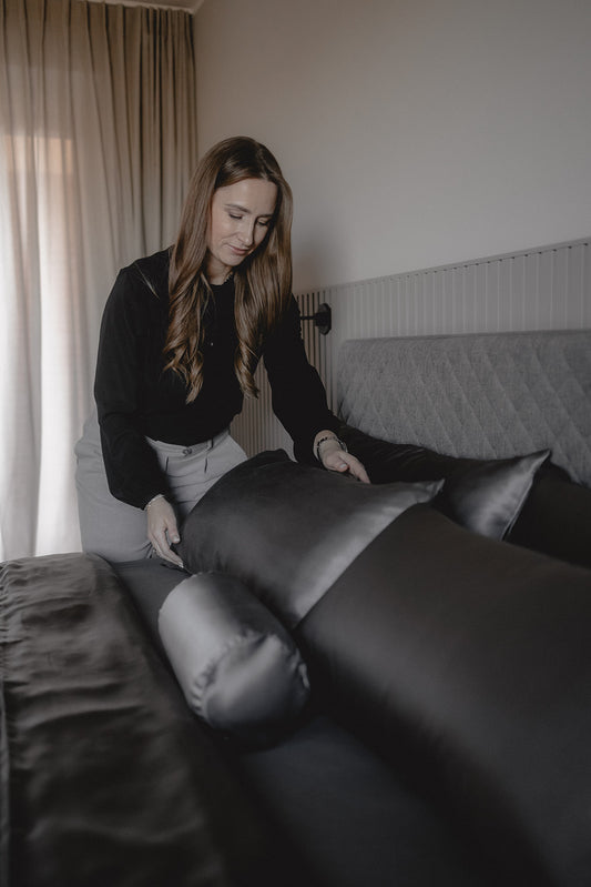 Maulbeerseiden-Bettwäsche in Anthrazit – Silk Couture