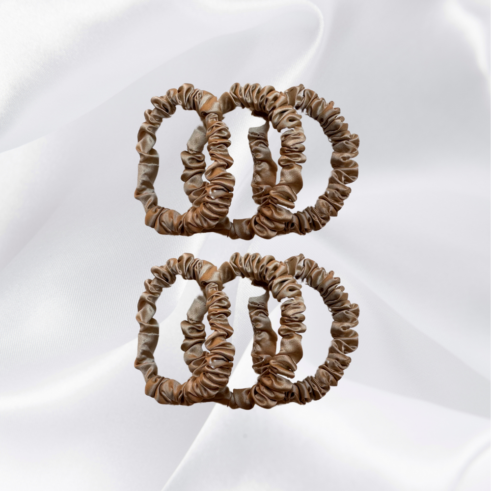 
                      
                        6x Maulbeerseiden-Haargummis S - Silk Couture
                      
                    