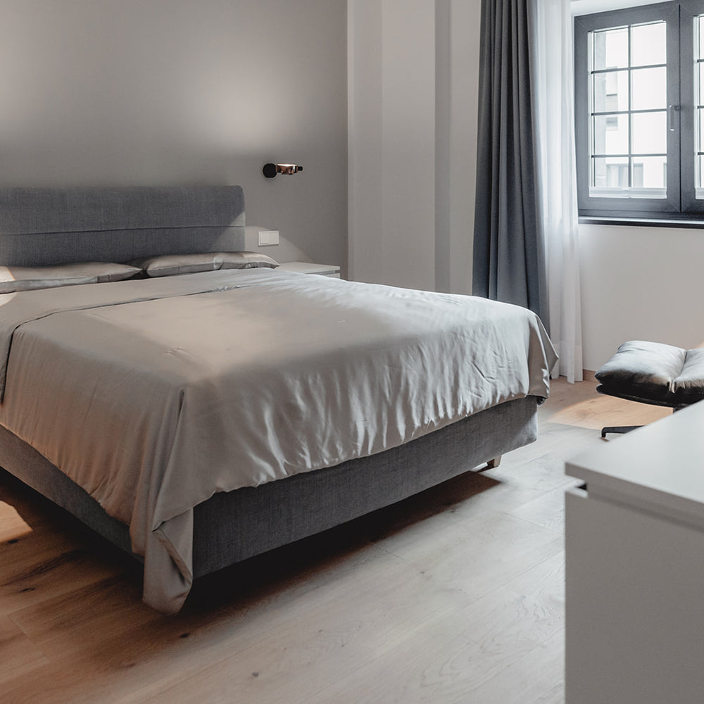 
                      
                        Design Grey - Bettwäsche aus 100% reiner Maulbeerseide
                      
                    
